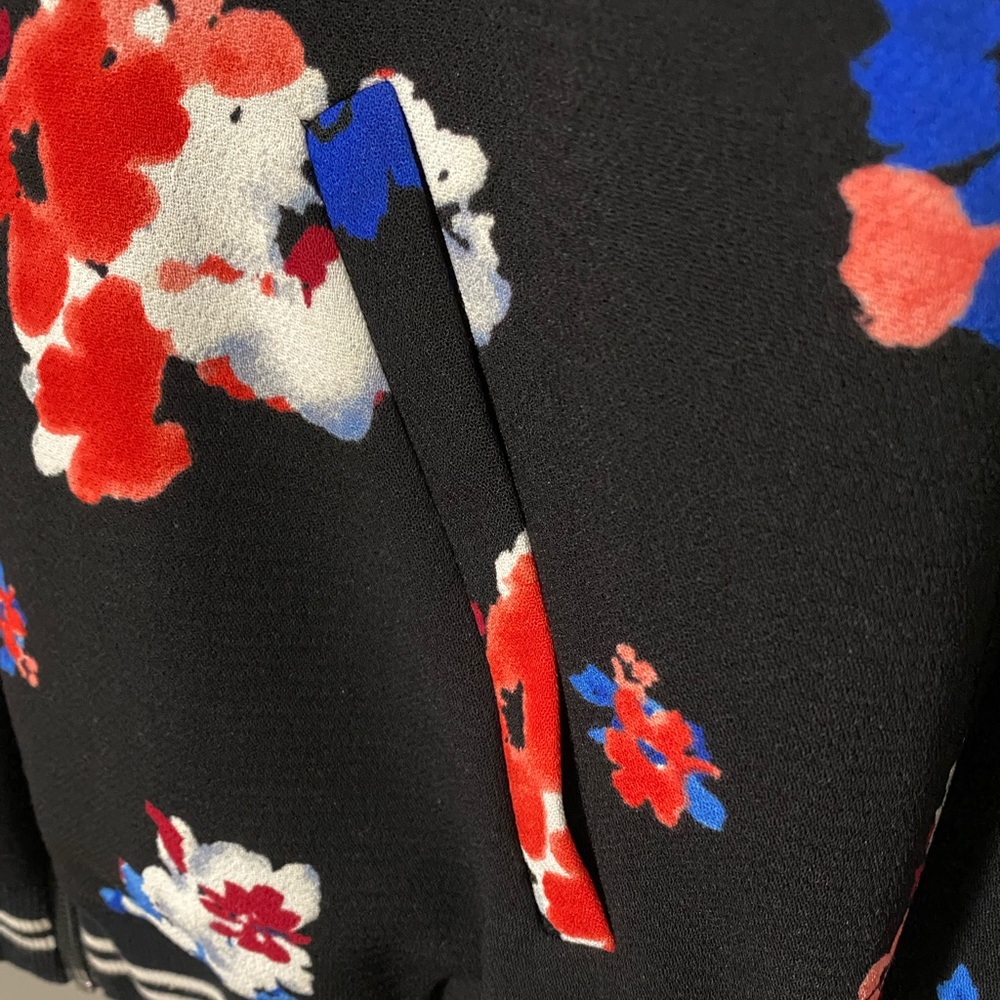 Vince Camuto floral bomber jacket - Picture 5 of 7